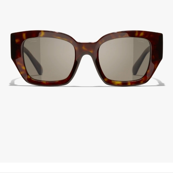 CHANEL Acetate Dark Tortoise. Lenses: Brown, Polarized ref 5506 c.714/83… - Picture 7 of 13